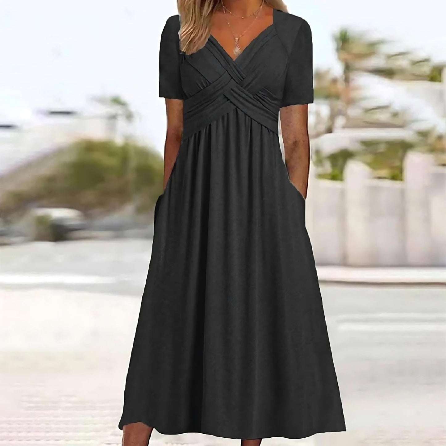 Tamma | Chic Midi Klänning med Mag täckning