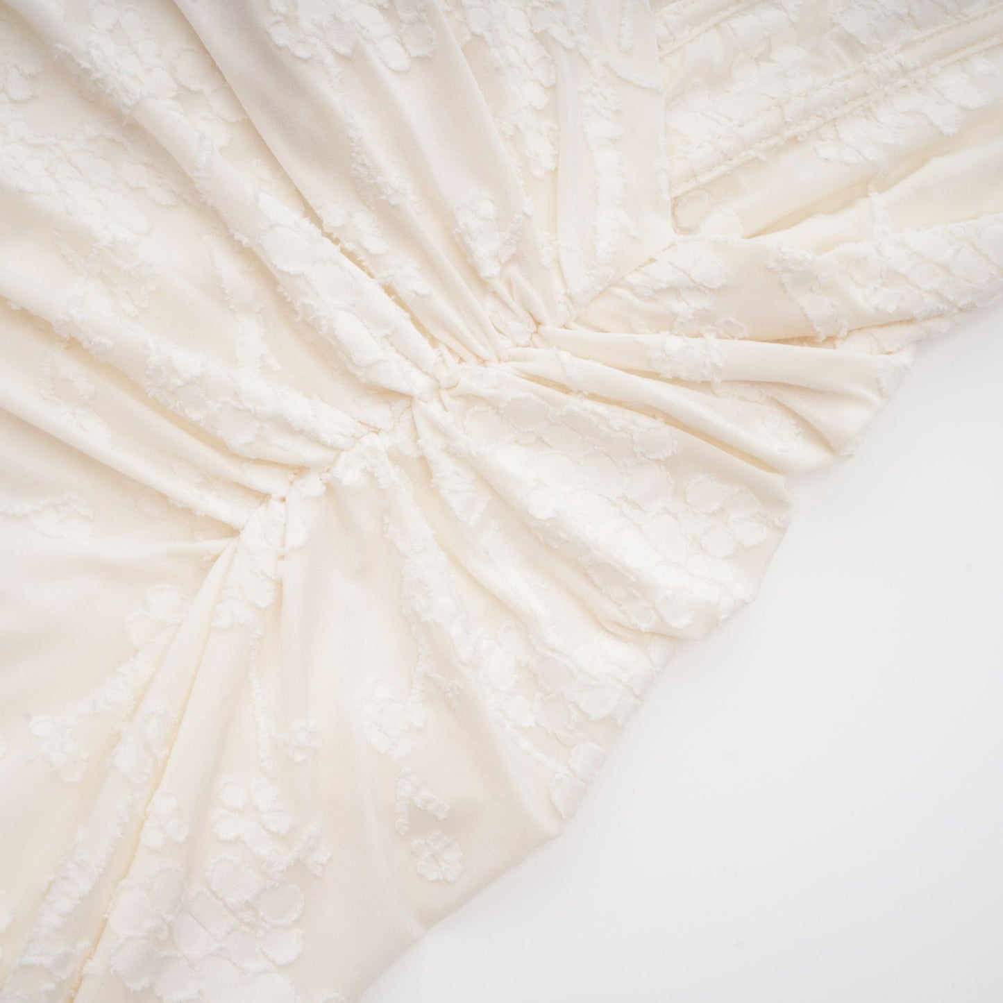 Raya | Elegant Blommig Jacquard Klänning