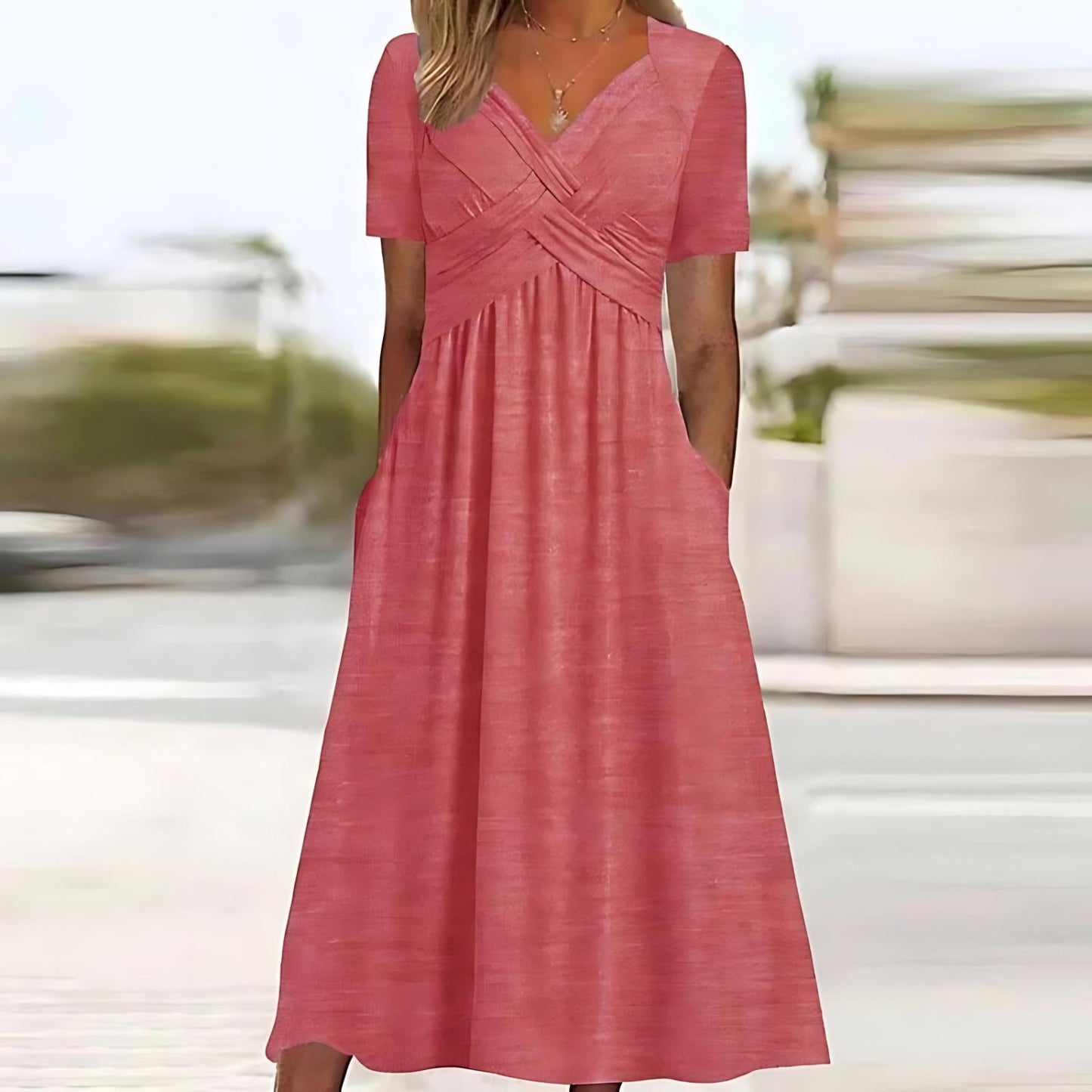 Tamma | Chic Midi Klänning med Mag täckning