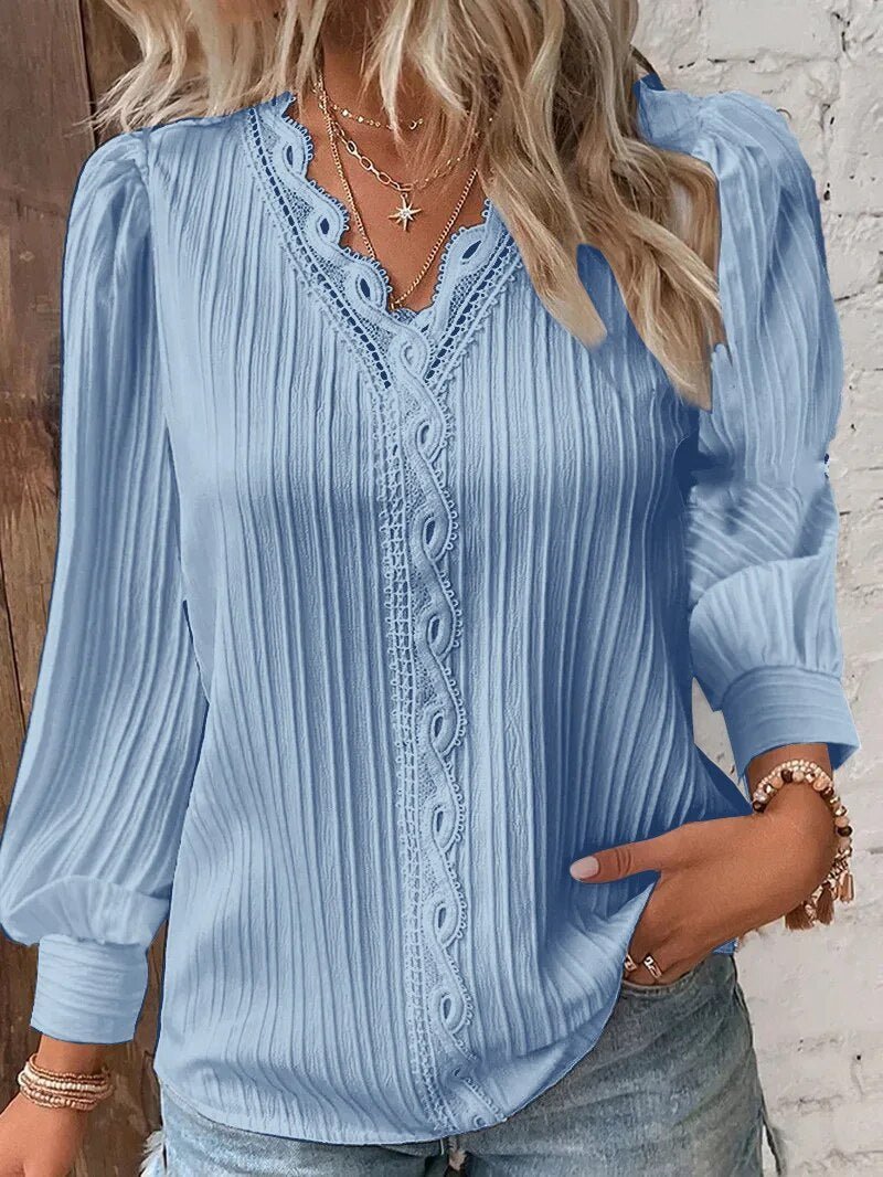Lydia | Blus med Spetsdetaljer