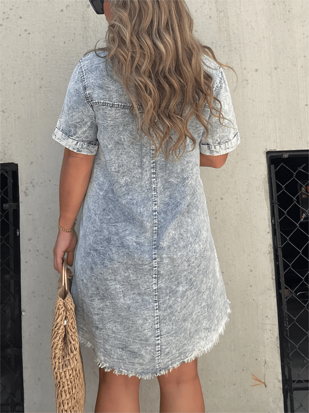 Carla | Enkelt Chic Skjortklänning